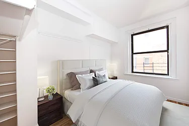 Rented by R New York