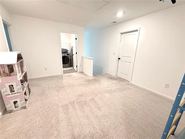 5575 Coltman Dr — Photo 33