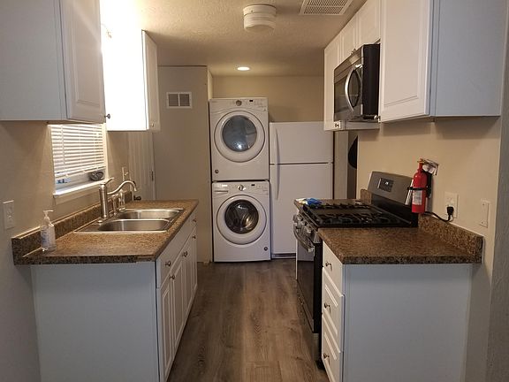 3rd image of 9223 Northlake Dr S
