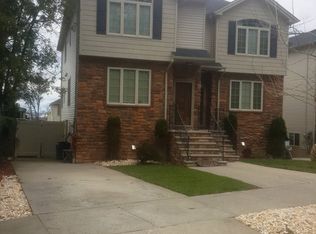 1356 Forest Hill Rd, Staten Island, NY 10314
