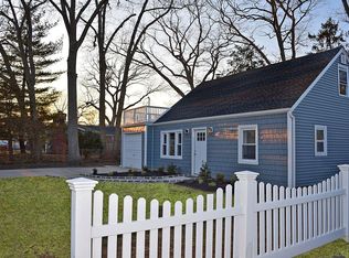 107 Pittsburgh Ave, Massapequa, NY 11758
