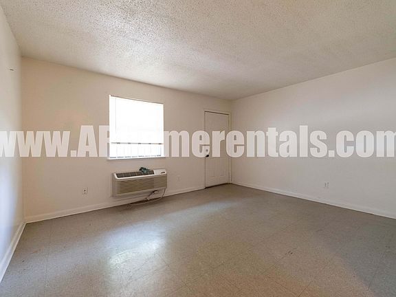 3rd image of 5924 Southwick Dr APT 10