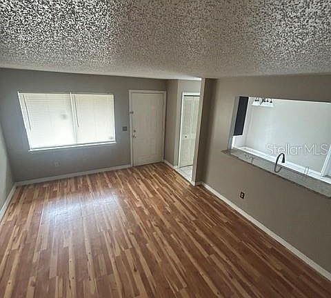 3rd image of 4403 Prairie Ct Unit B