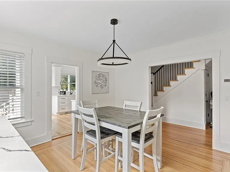 23 Pell St — Photo 9