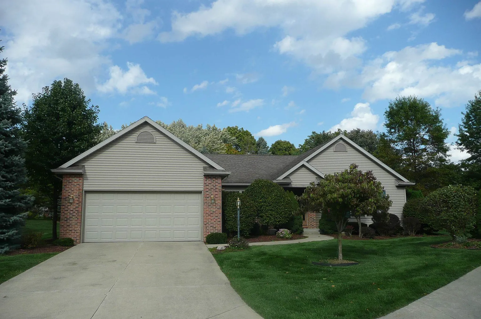 6304 Dogwood Ct photo 1
