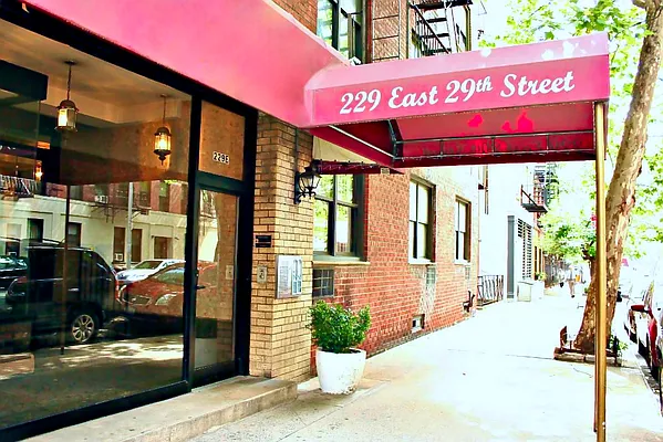 Rented by Compass | media 13