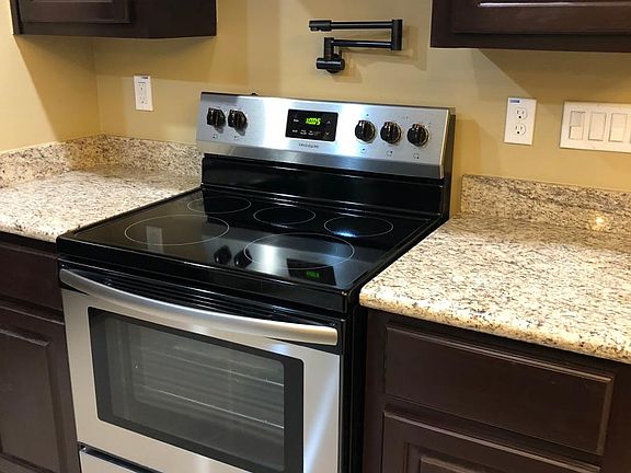 3rd image of 201 Teak Dr APT 3