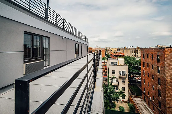 Rented by Nooklyn NYC LLC | media 9