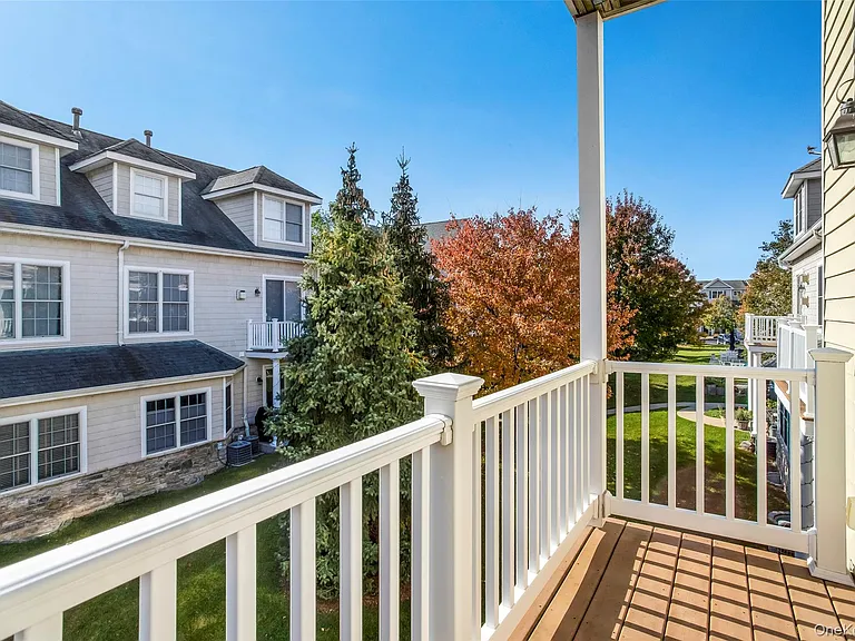 1410 Half Moon Bay Dr — Photo 4