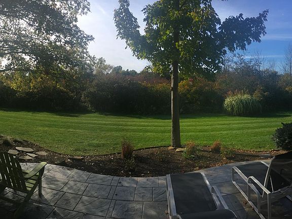 3rd image of 602 Treeside Ln
