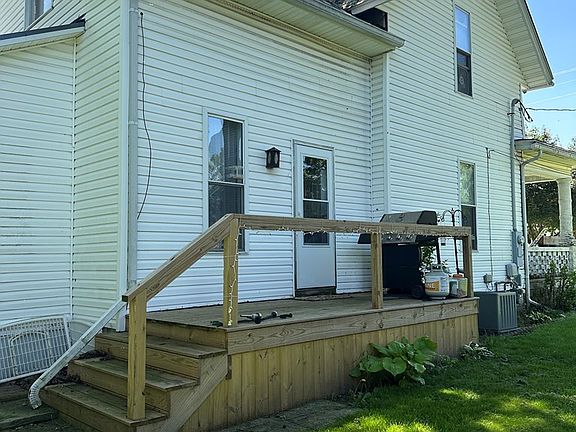 5th image of 151 E Main St