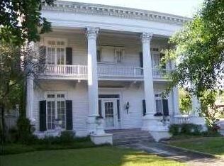 1004 Government St, Mobile, AL 36604