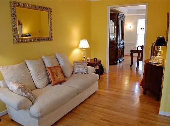 3rd image of 5109 Amberwood Dr