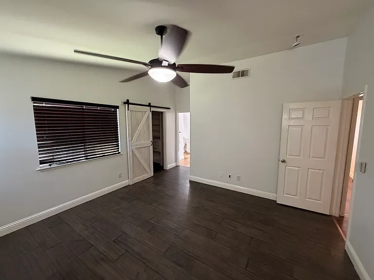 6295 N Babigian Ave — Photo 12