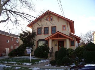4234 208th St, Bayside, NY 11361