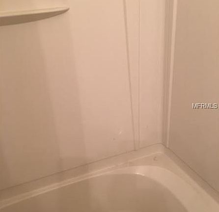 4th image of 10808 Kensington Park Ave