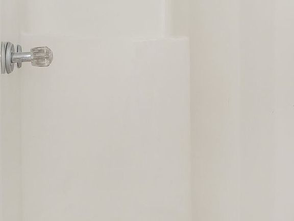 4th image of 142 N Russell St #10400894