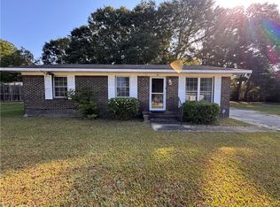 44 W College St N, Notasulga, AL 36866
