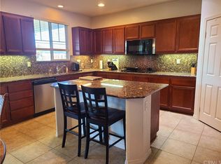 41009 Crimson Pillar Ln, Lake Elsinore, CA 92532