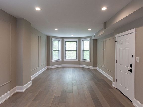 2nd image of 3318-20 N Albany Ave #1