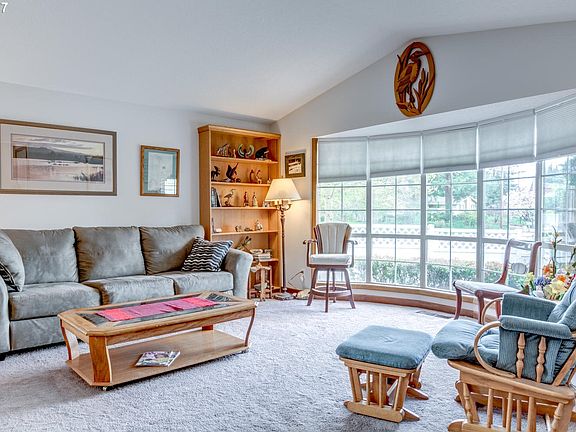 3rd image of 8803 NE 28th Pl