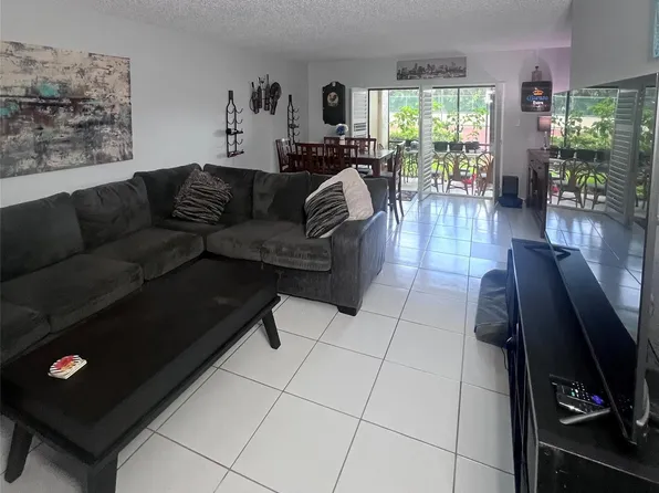 128 S Cypress Road #816, Pompano Beach, FL 33060