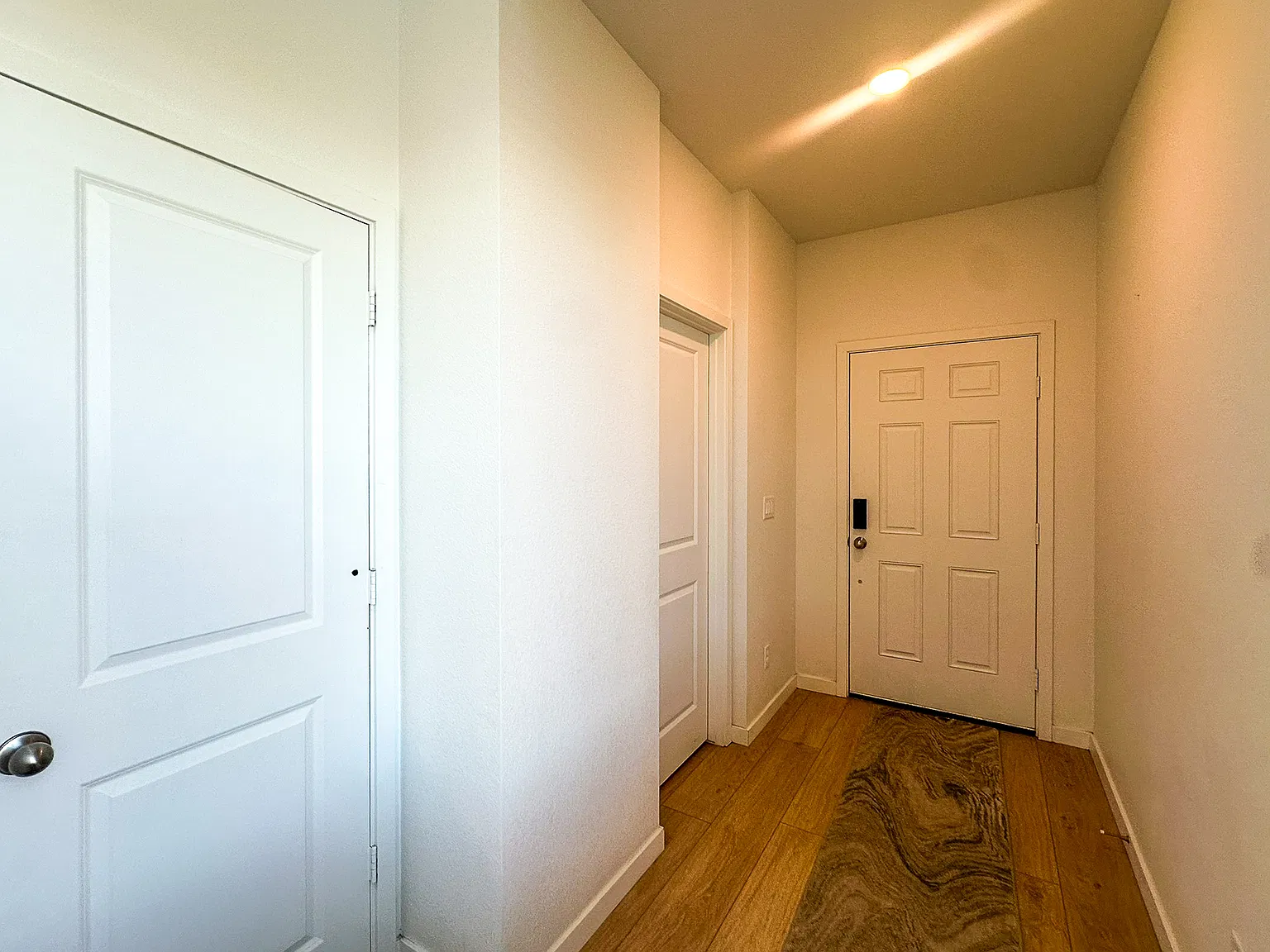 3 bed, 2.5 bath, 2148 sqft, $3,345 — Photo 4