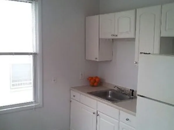 9-11 Mapes Ter, Newark, NJ 07112