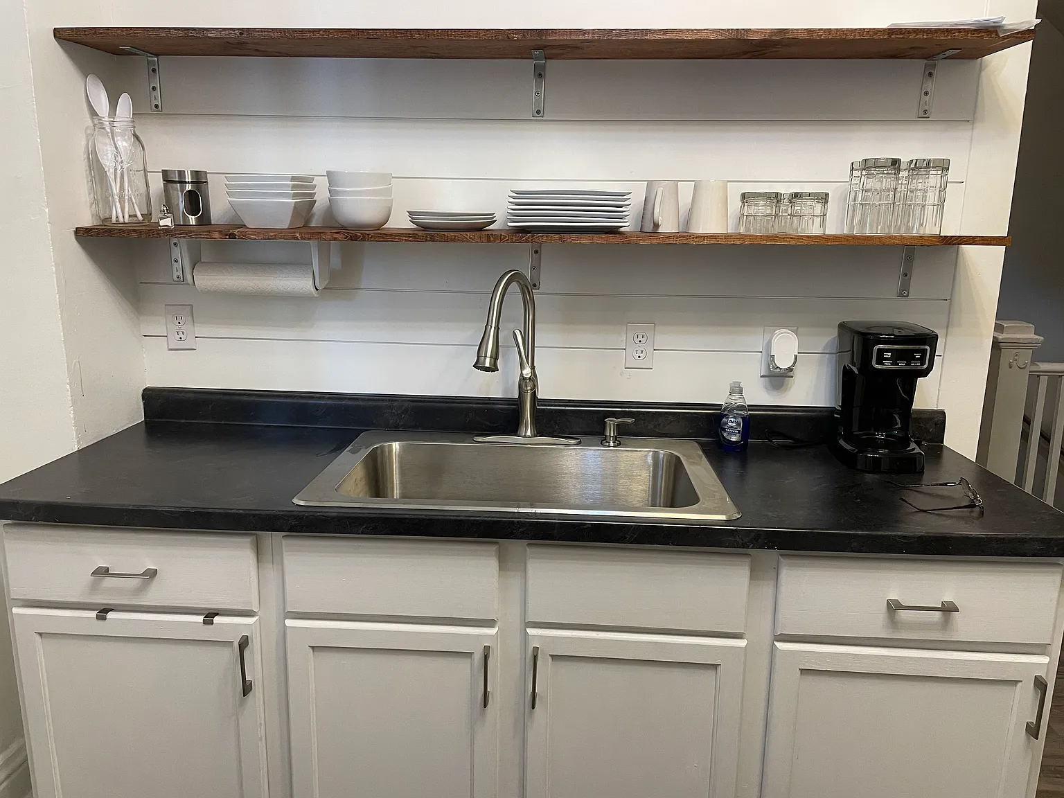 1 bed, 900 sqft, $1,200 — Photo 3