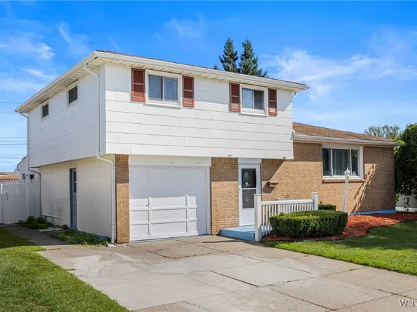 82 Ellsworth Dr, Cheektowaga, NY 14225