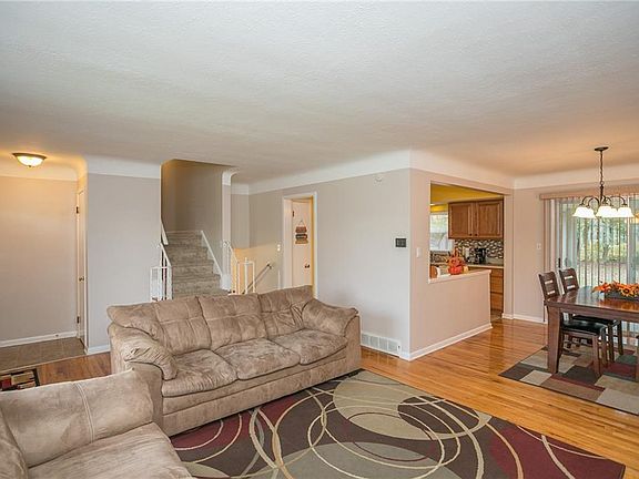 5th image of 2034 Hope Haven Dr
