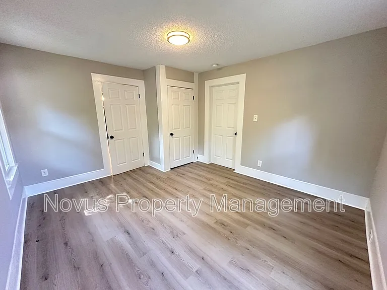 427 Adamson Ave — Photo 18