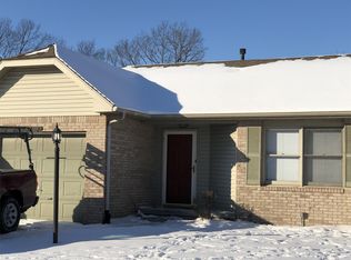 1132 Timber Creek Ln, Greenwood, IN 46142