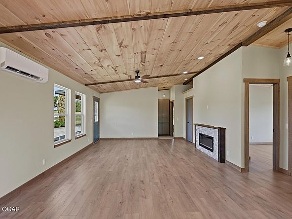 4th image of 11905 Opal Ln