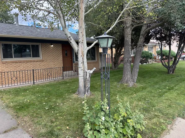 1619 Spring Creek Dr, Laramie, WY 82070