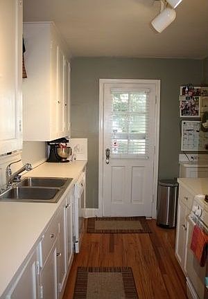Kitchen w/ Office area