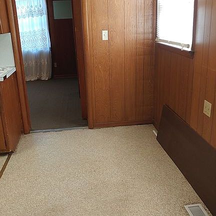 4th image of 1224 SW 27th St