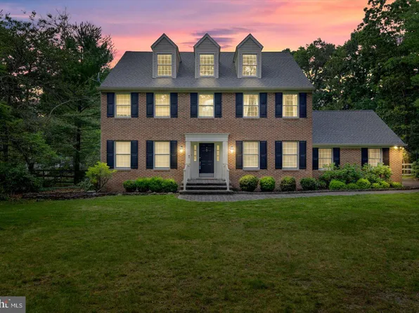 11 Lexington Ct, Shamong, NJ 08088