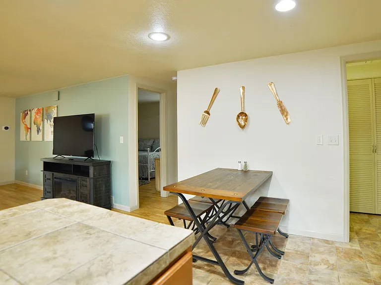 Kitchen table