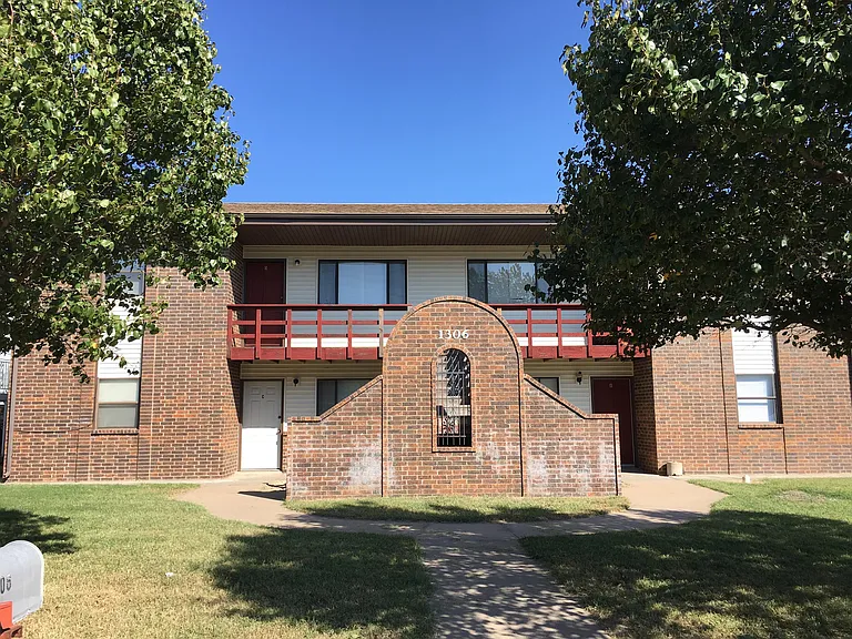 1306 Cherry Pl #A — Photo 7
