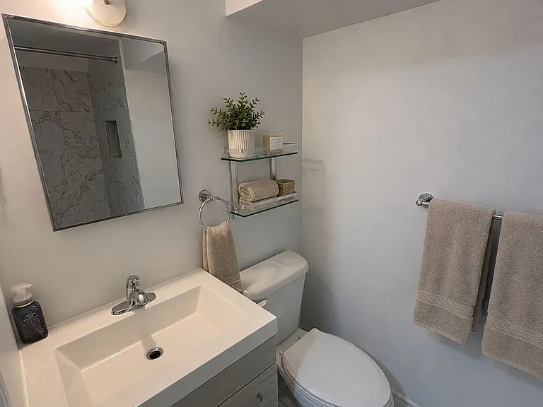 7 Ilfracombe Cres #BASEMENT — Photo 12