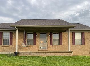 560 Bearwallow Rd, Springfield, KY 40069