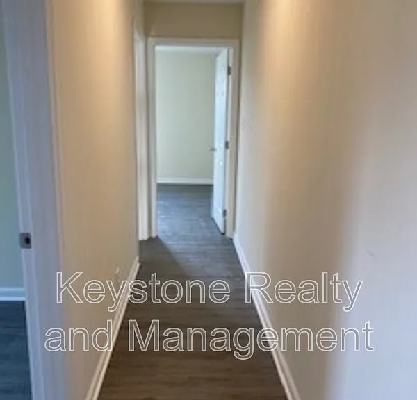 131 Mace Ln #5 — Photo 2