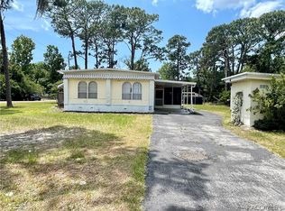 7585 W Rosedale Dr, Homosassa, FL 34448