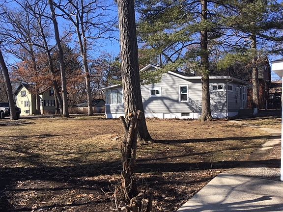 2nd image of 26634 W Elmwood Ave