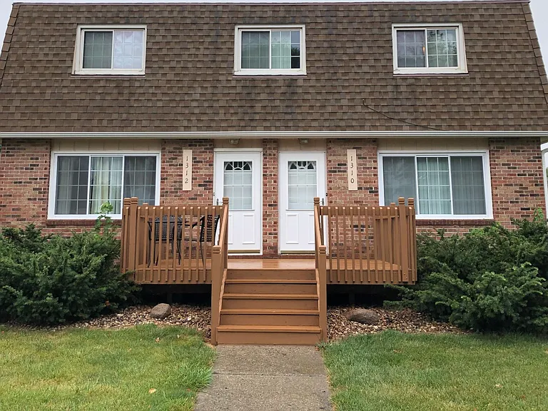 1310 SE Rio Dr #1310 — Photo 1