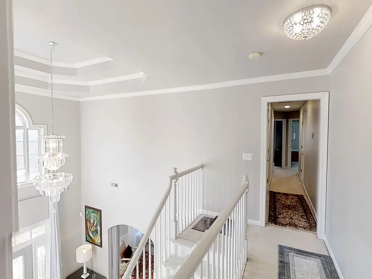115 Thistlewood Ln — Photo 3