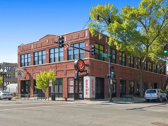 3rd image of 2200 W Lawrence Ave #202