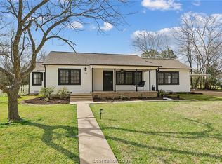738 Inwood Dr, Bryan, TX 77802