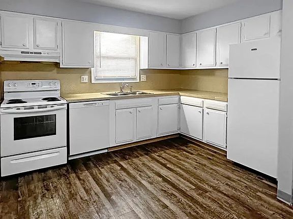 4th image of 2069 Andrew St SE #4